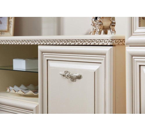 Туалетный столик с зеркалом Берта (жемчуг) Туалетный столик с зеркалом Берта (жемчуг)