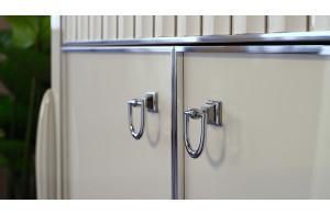 Двухдверная витрина для посуды Gravita (Гравита) GRAV-13 слоновая кость Двухдверная витрина для посуды Gravita (Гравита) GRAV-13 слоновая кость