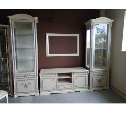 Тумба под телевизор Роза (беж) Тумба под телевизор Роза (беж)