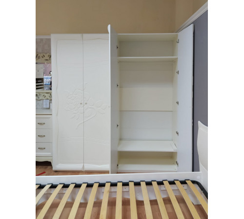 Шкаф для одежды Астория МН-218-04-220 Шкаф для одежды Астория МН-218-04-220