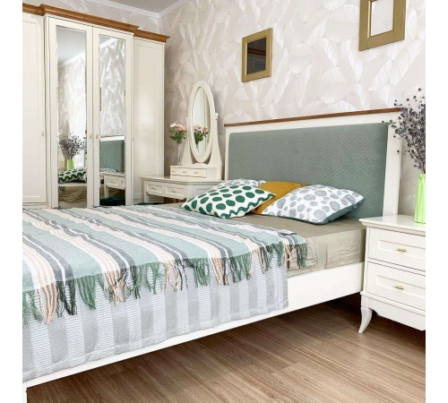 Двуспальная кровать Римини MUR-118-01/1 с мягкой вставкой Двуспальная кровать Римини MUR-118-01/1 с мягкой вставкой