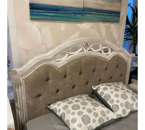 Односпальная кровать Венеция MUR-101-01 с каретной стяжкой Односпальная кровать Венеция MUR-101-01 с каретной стяжкой