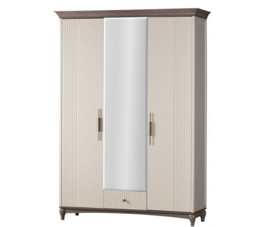 Трехдверный шкаф Мартина 821 Трехдверный шкаф Мартина 821